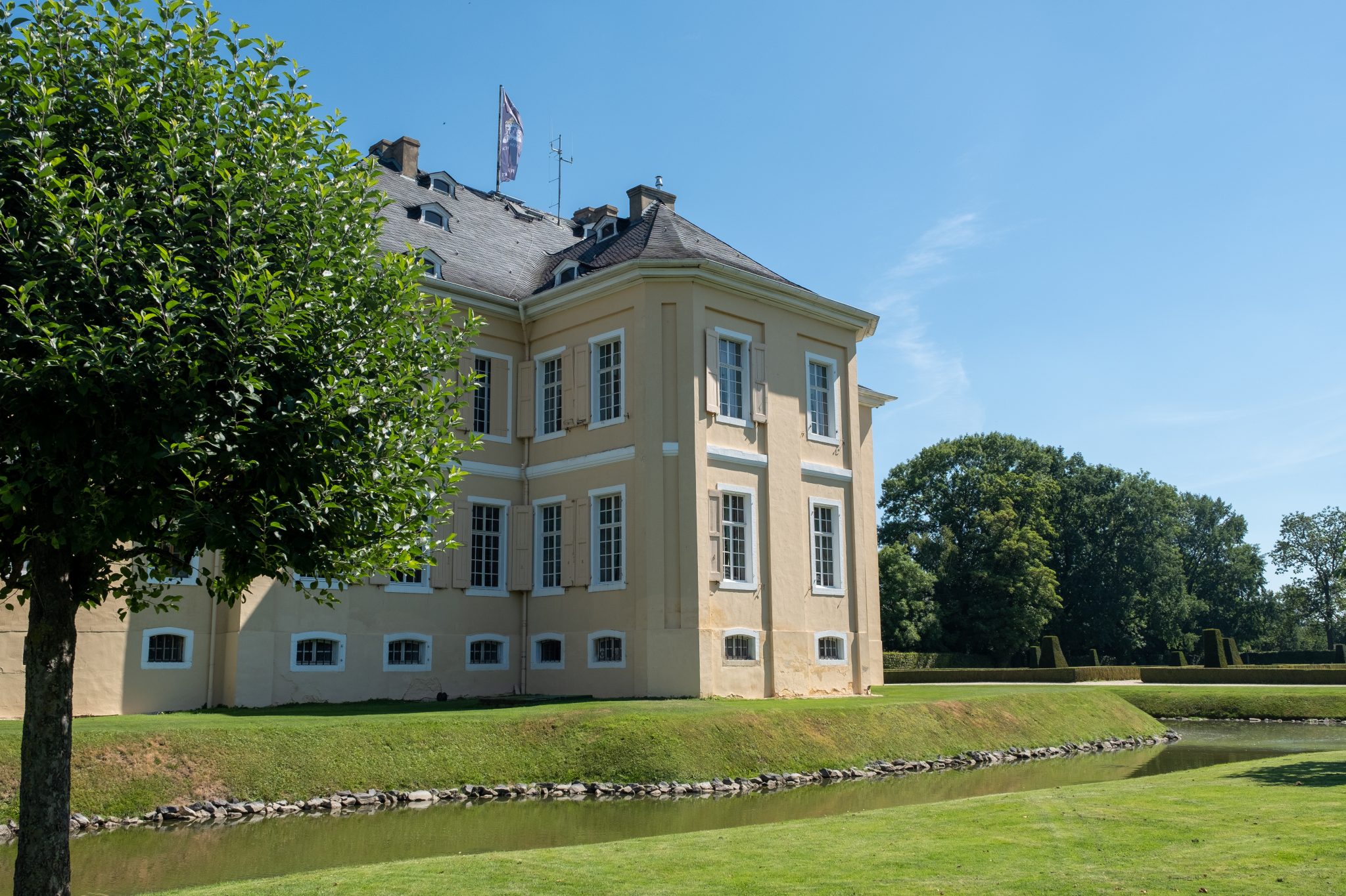 Schloss Miel Schlossbesichtigung Die rheinische Apfelroute